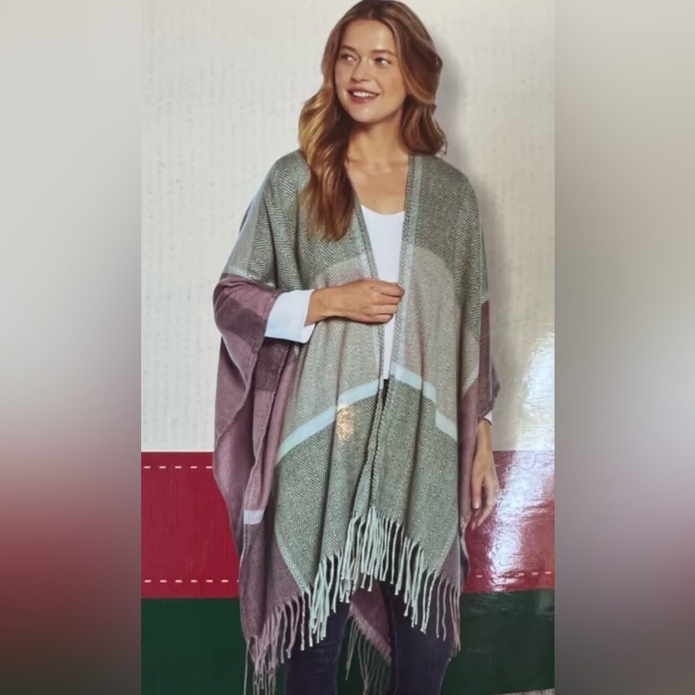 Woolrich Cozy Blanket Wrap Women's One Size Shawl Cape Poncho Plaid~ SOFT A38